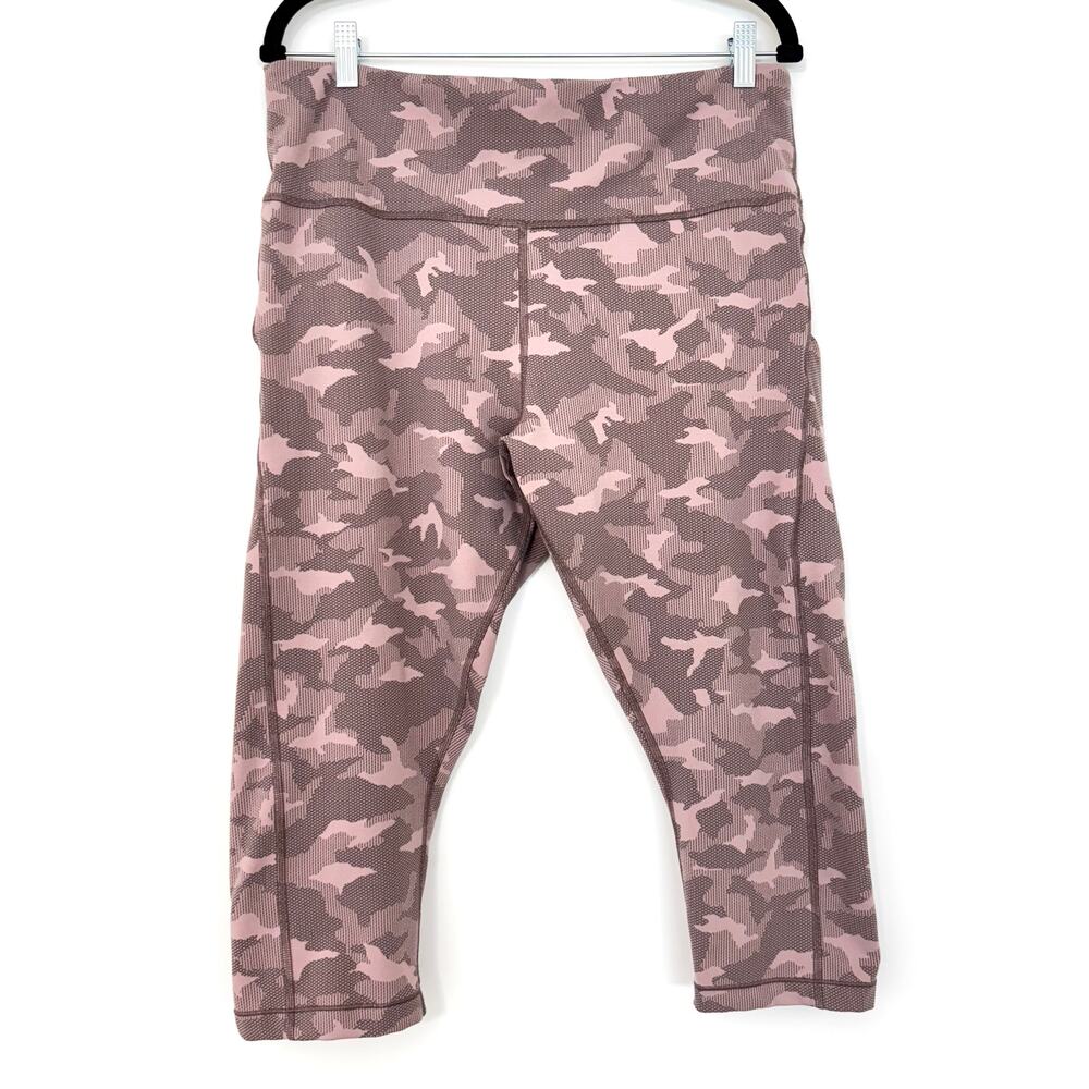 Athleta Ultimate Stash Pocket Textured Camo Capri Crop Leggings Dusty Pink 2X